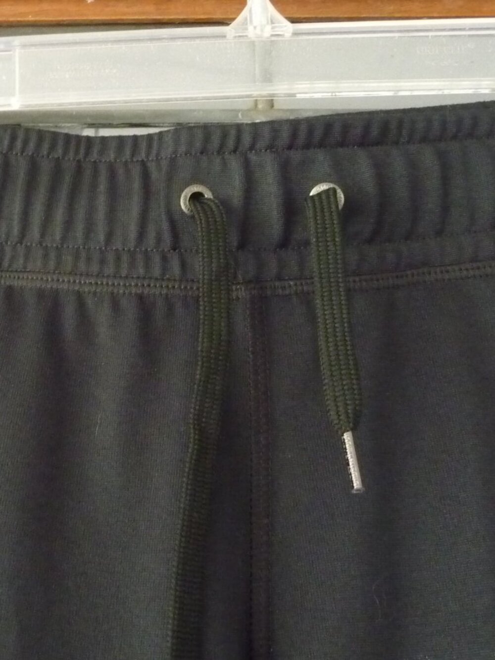 UNDER ARMOUR CAPRI JOGGER MEDIUM - Picture 5 of 12